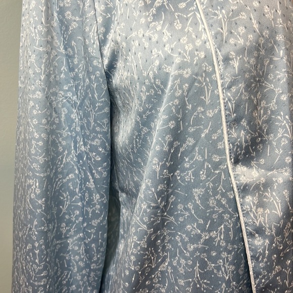 Something Navy Women’s Silk Robe - Picture 4 of 12